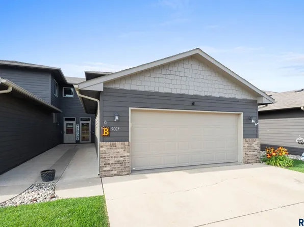 9007 W 32nd St, Sioux Falls, SD 57106