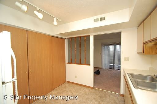 4th image of 429 S Silverwood Ln APT 5