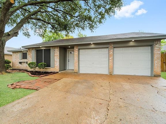 3rd image of 5915 Bihia Forest Dr