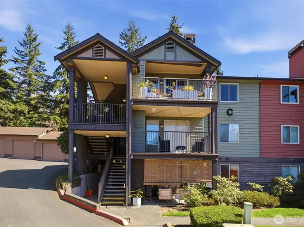 13209 Newcastle Way #C301, Newcastle, WA 98059