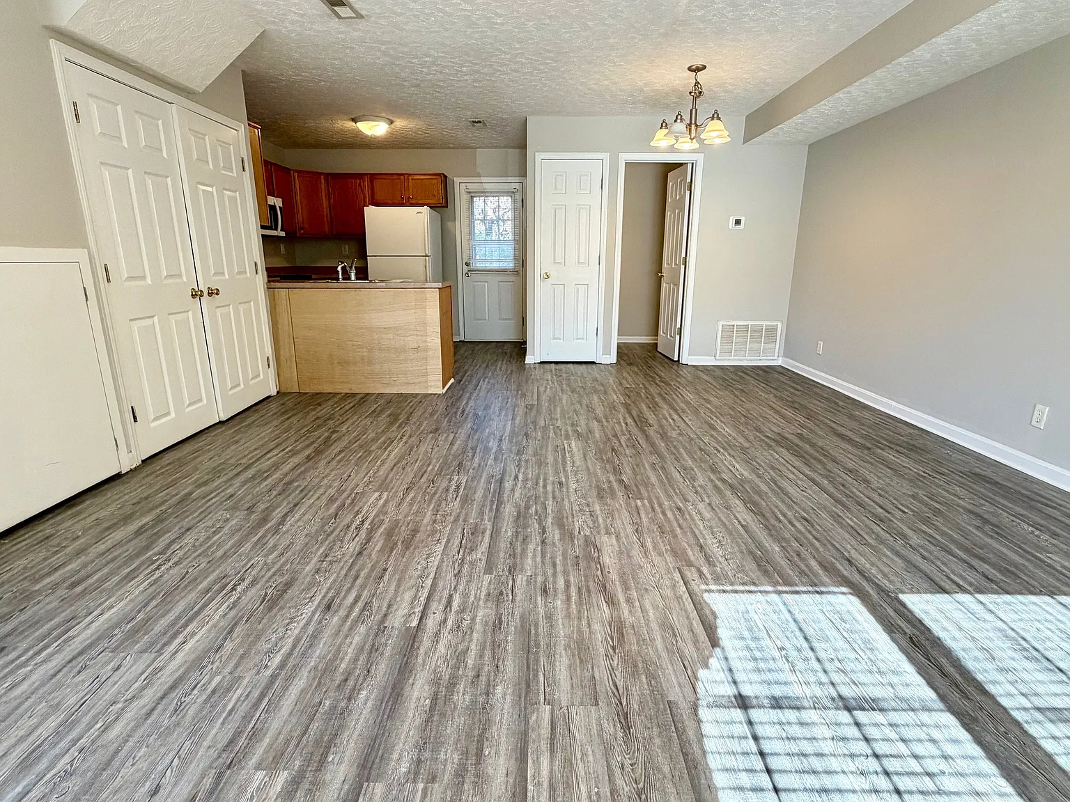 Somerset apartments — Photo 2