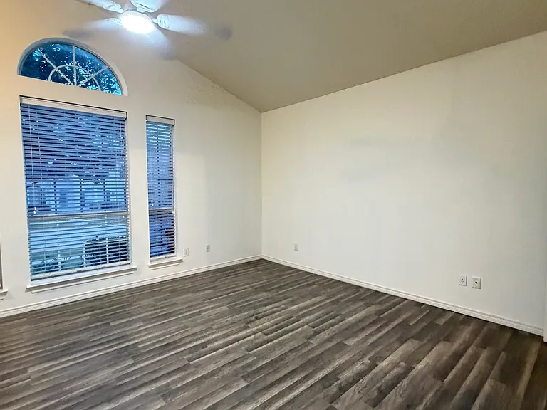 818 Kipling Dr — Photo 14