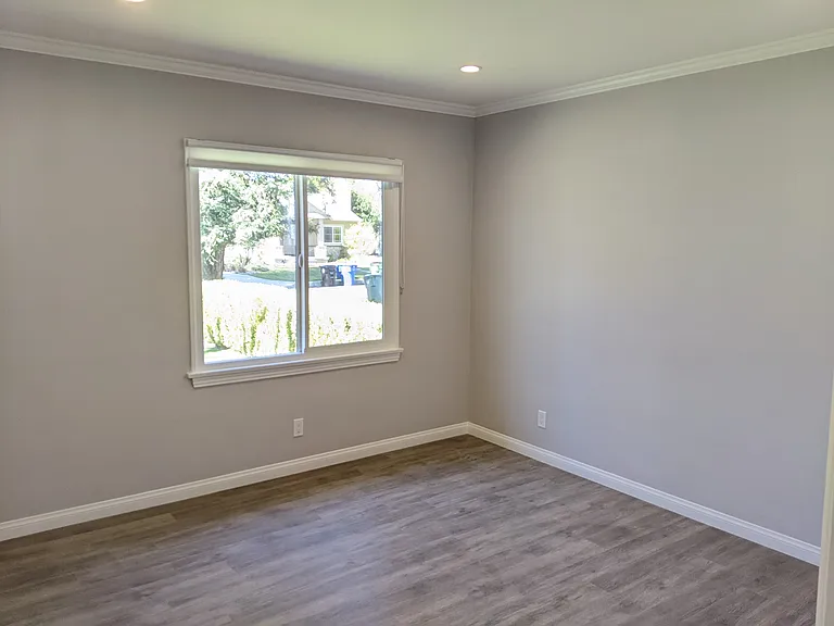 5636 Cedros Ave — Photo 18