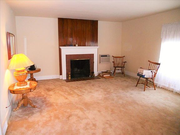 4th image of 5237 Vincent Ave