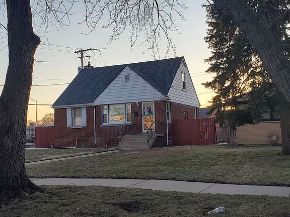 2nd image of 460 Clyde Ave