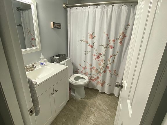 3rd image of 2411 Devonwoode Pl