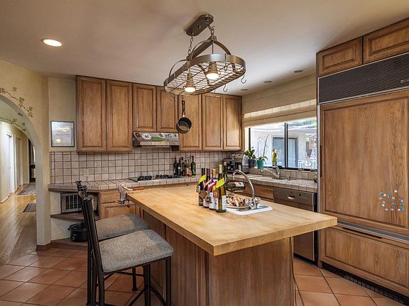 4th image of 4036 El Bosque Dr