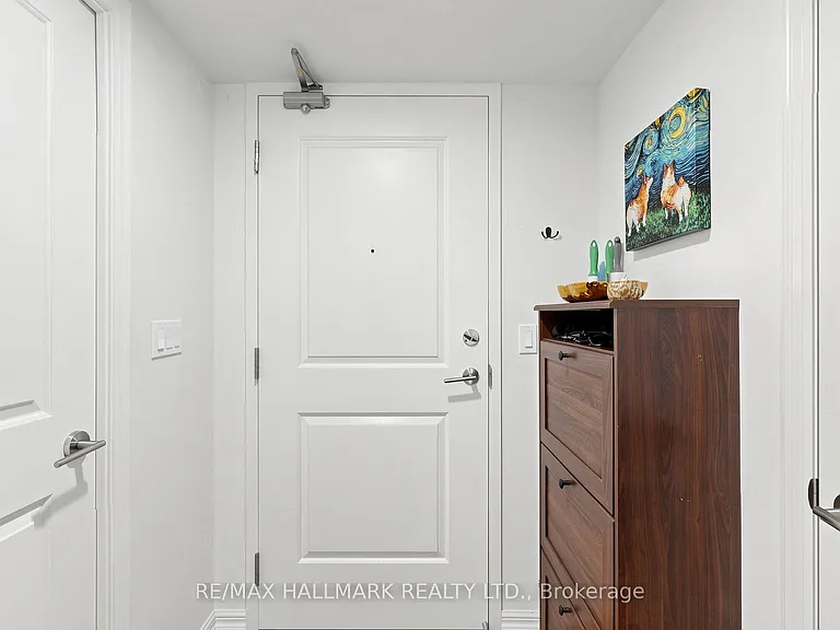 85 E Liberty St #812 — Photo 17