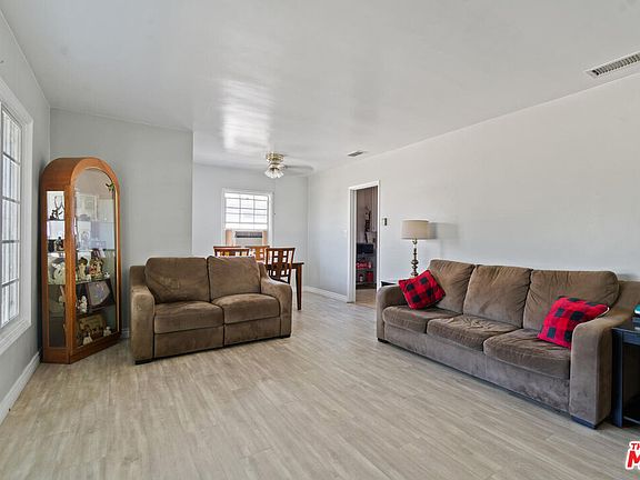 3rd image of 13772 Danbrook Dr