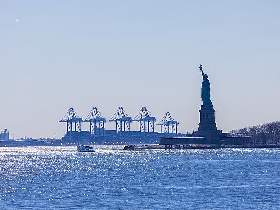 2nd image of 200 Rector Pl APT 43D