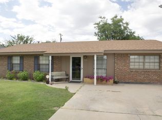 1806 Currier Ave, Artesia, NM 88210