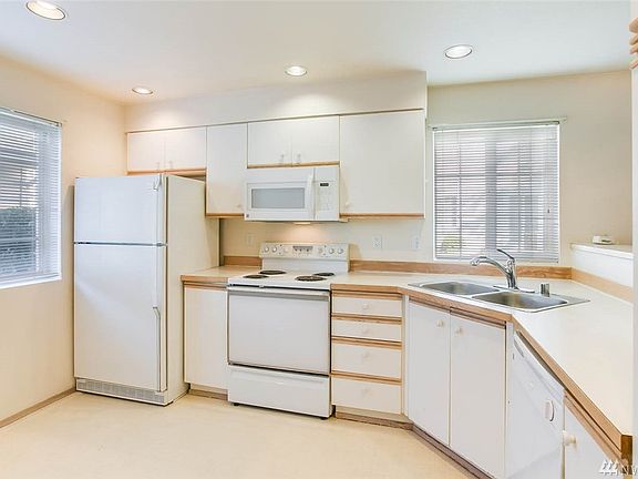 4th image of 26252 114th Ln SE #26