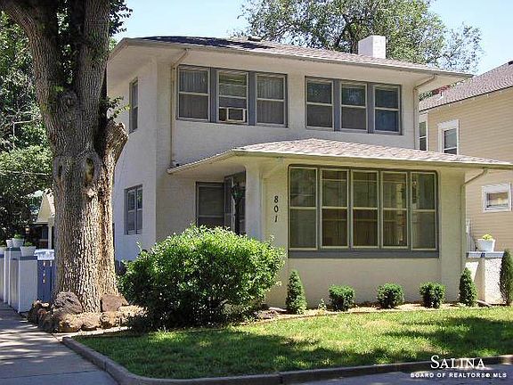 2nd image of 801 Highland Ave