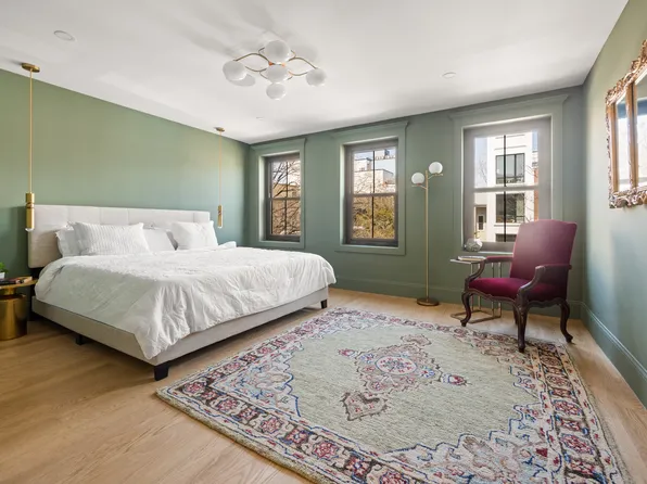 198 Putnam Avenue image 10 of 23