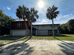 20708 Charing Cross Cir, Estero, FL 33928