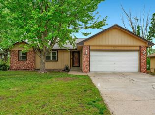 3636 SW Skyline Pkwy, Topeka, KS 66614