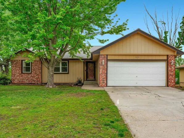 3636 SW Skyline Pkwy, Topeka, KS 66614