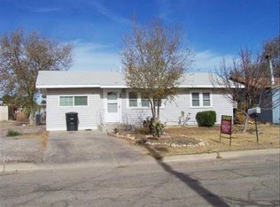 801 Catalina Ln, Alamogordo, NM 88310
