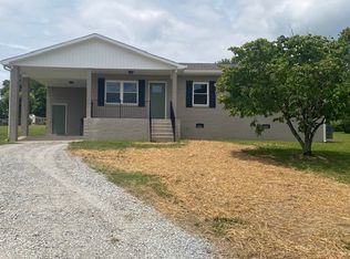 112 Lowell Dr W, Fayetteville, TN 37334