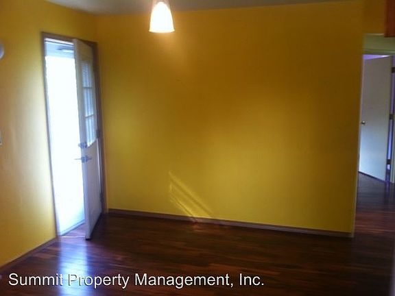5th image of 1920 Burlington Ave