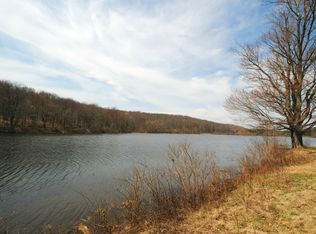 Johnson Ln, Honesdale, PA 18431