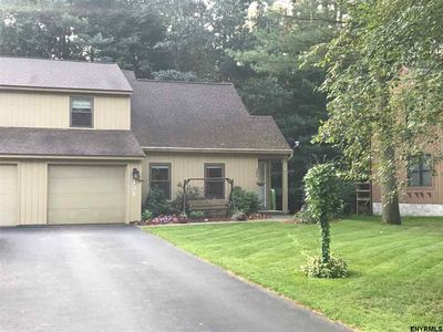 131 Thimbleberry Rd, Malta, NY, 12020