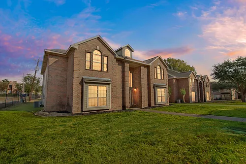 343 Stone Hill Dr #1 Photo 1