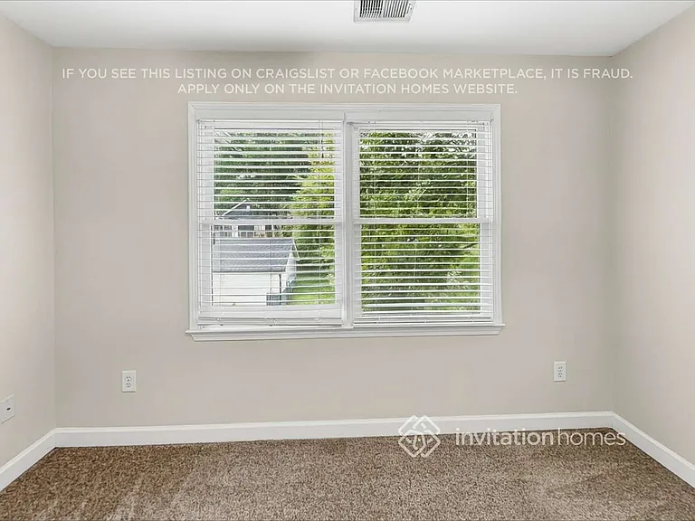712 Connally St SE — Photo 15