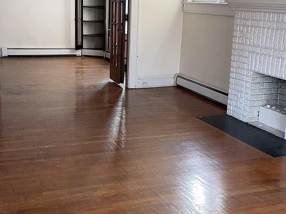 4th image of 630 W Market St #1