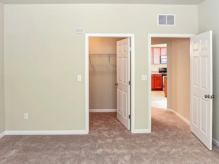 Stonegate Apartments — Photo 26