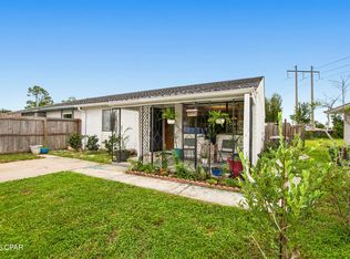 911 Bradley Cir, Lynn Haven, FL 32444