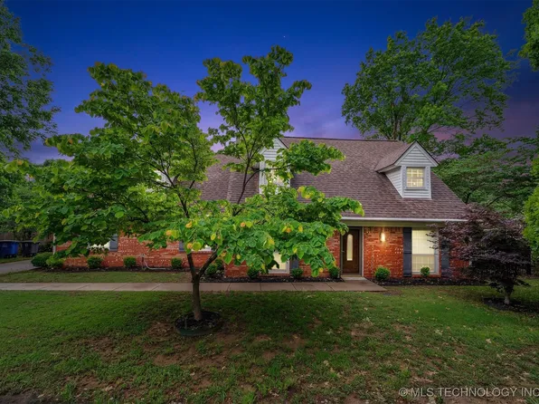 6768 S Birmingham Ave, Tulsa, OK 74136