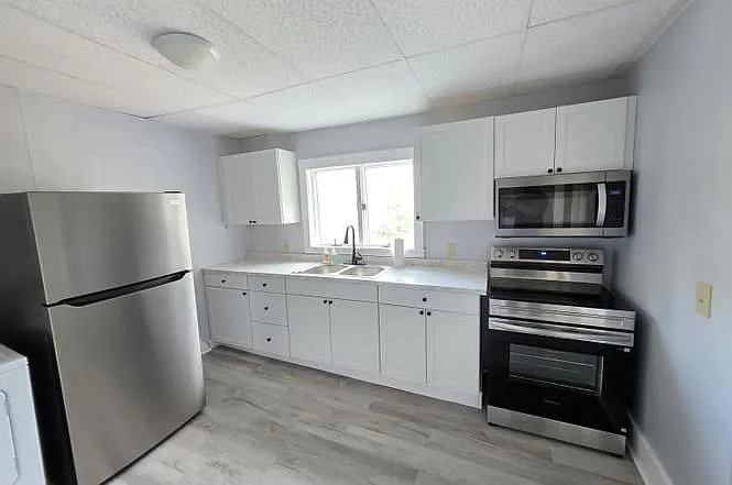 81 Assisqua Ave #3 — Photo 3