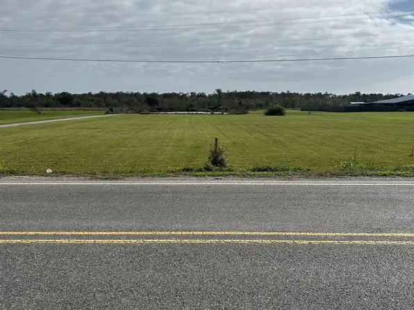 579 Bayou Dularge Rd, Houma, LA 70363