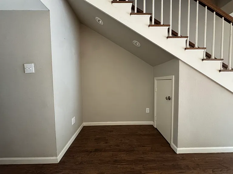7424 W Northwest Hwy #6 — Photo 15