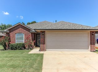 341 Tecumseh Meadows Dr, Norman, OK 73069