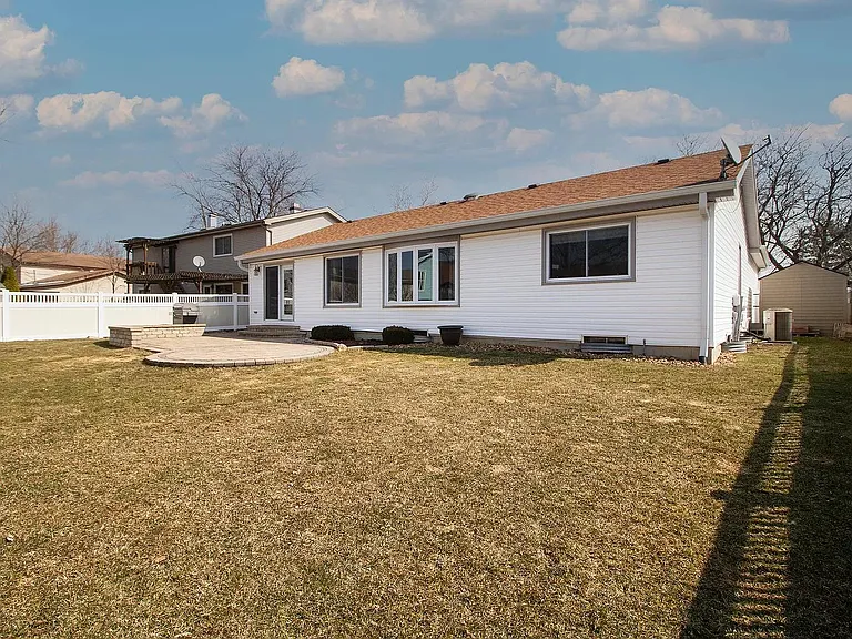 20046 S Sycamore Dr — Photo 26