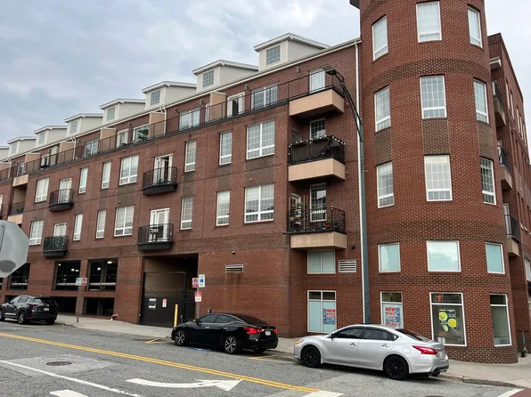 360 S Elm St, Greensboro, NC