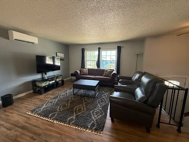 4 bed, 1788 sqft, $2,650 — Photo 3