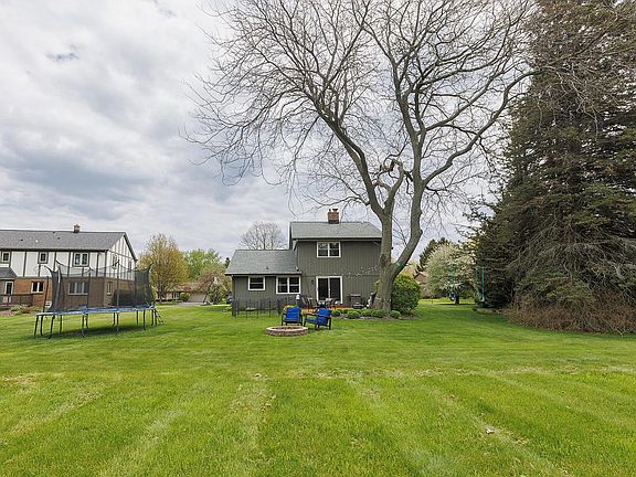 3rd image of 4 Cherrywood COURT