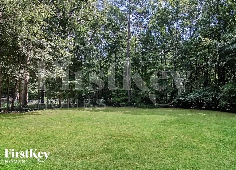 128 Lismark Dr — Photo 14