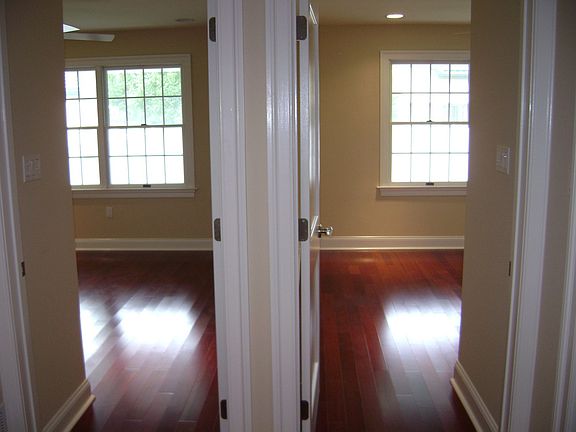 Two Twin Large 1st. Flr. Bedrooms 