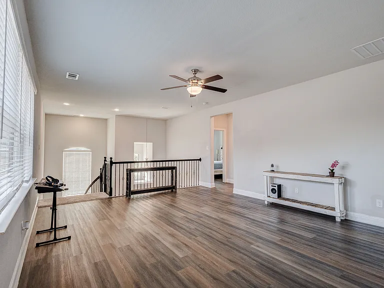 4248 Del Rey Ave — Photo 32