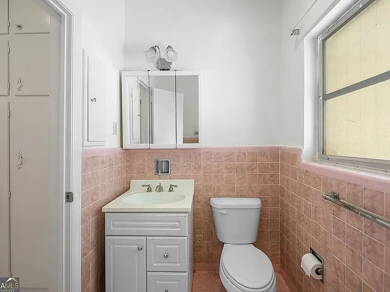 757 Old Ivy Rd NE — Photo 22
