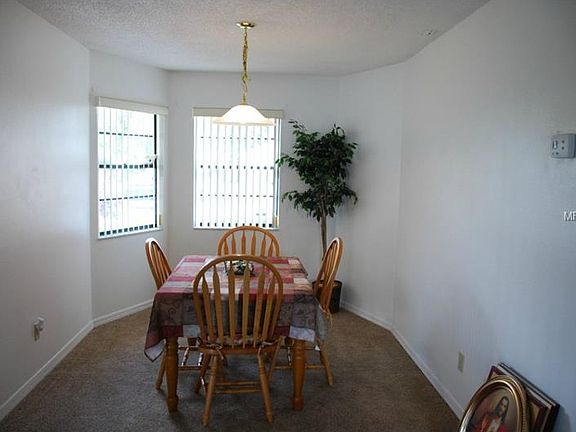 4th image of 749 Harland Ct