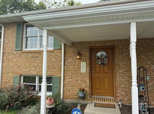 11755 Village Heights Dr, Waynesboro, PA 17268
