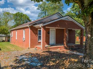 728 21st St SW, Hickory, NC 28602