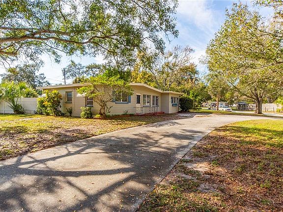 2nd image of 11504 108th Pl
