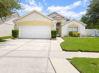 4201 Pine Isle Dr, Lutz, FL 33558