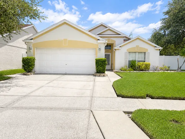 4201 Pine Isle Dr, Lutz, FL 33558